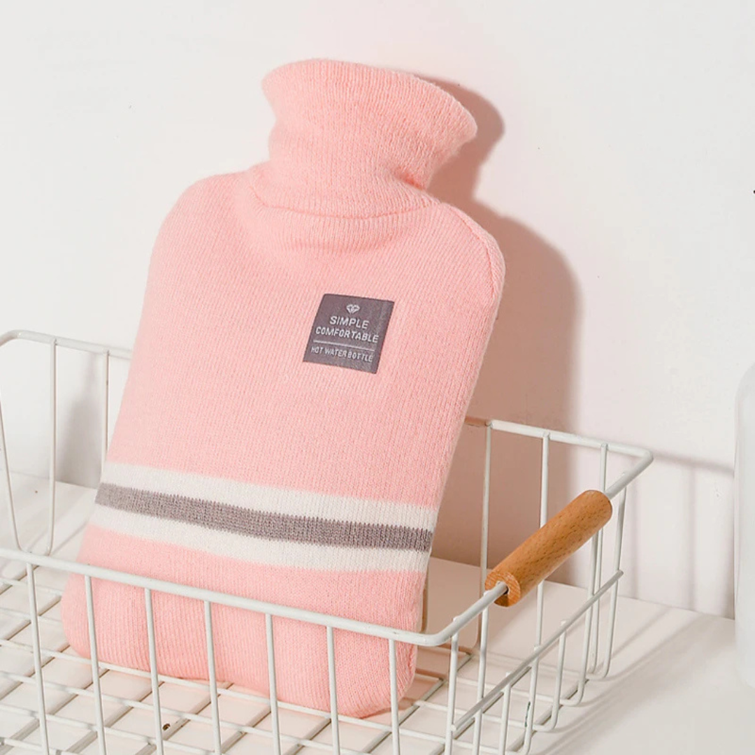 Warmwaterkruik met Gebreide Hoes 1 Liter – Zachte Warmte voor Koude Winteravonden, 5 Kleuren