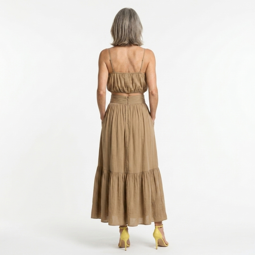Dames crop top en lange rok set — zwierig silhouet — strand