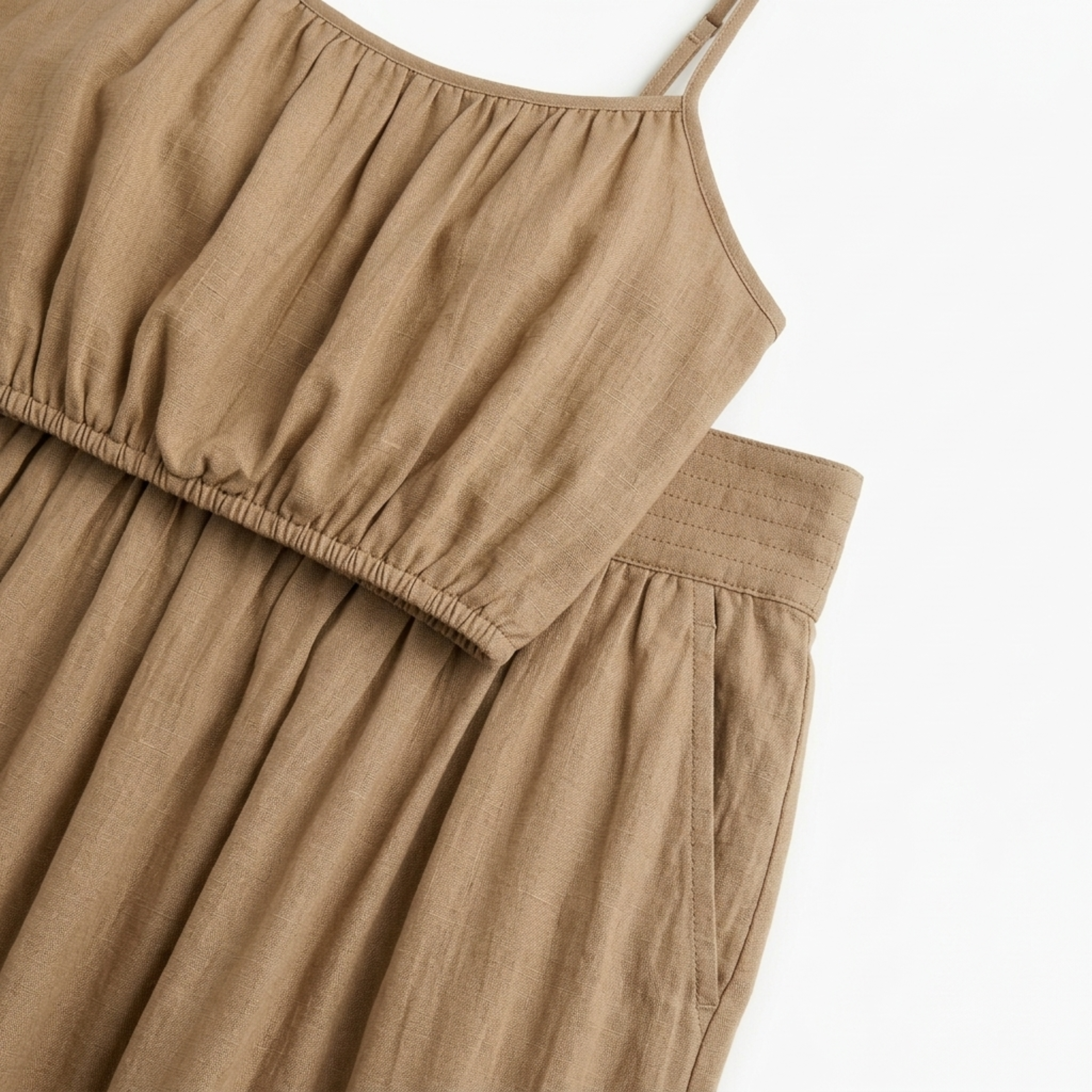 Dames crop top en lange rok set — zwierig silhouet — strand
