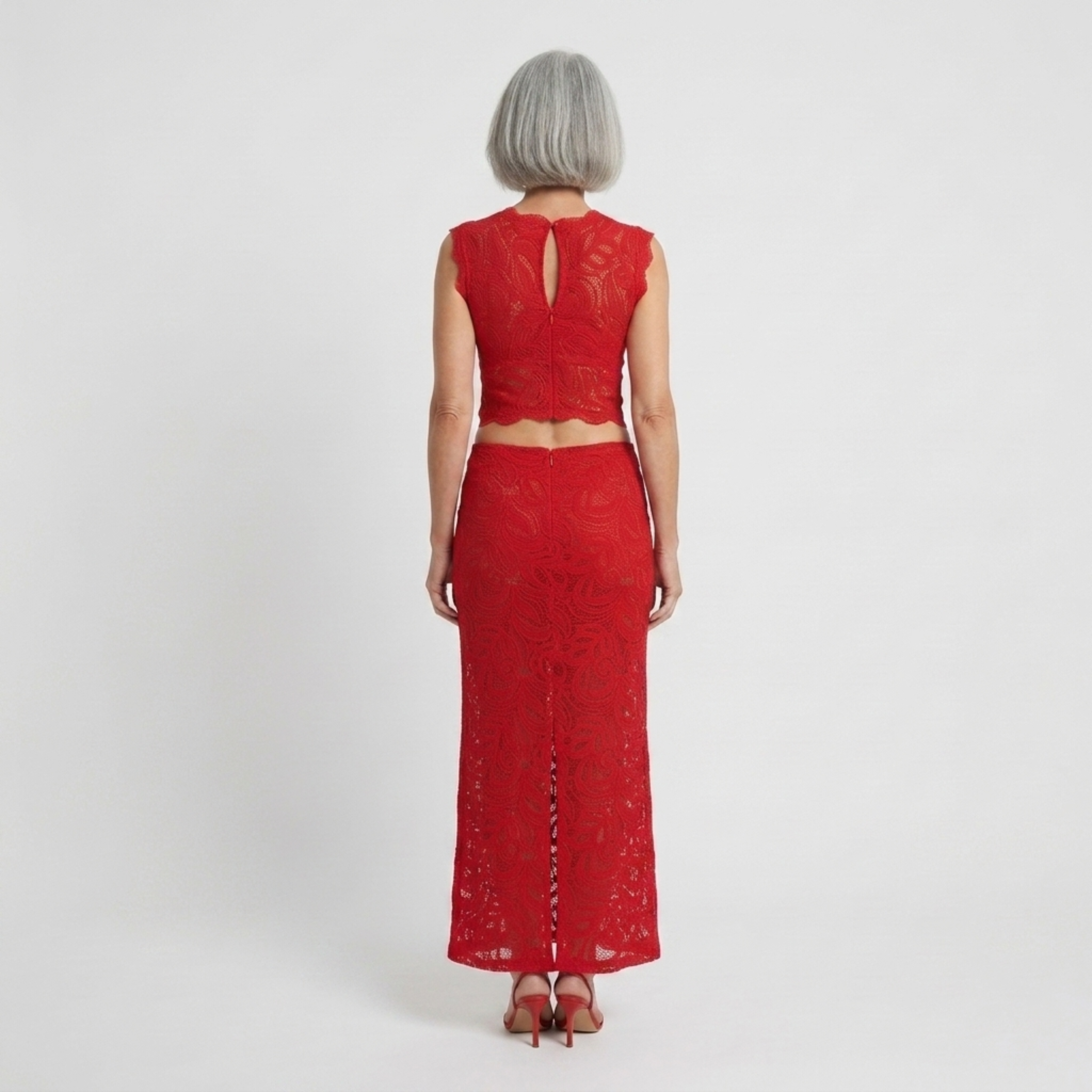 Dames crop top en zeemeerminnenrokje van kant — geschikt voor avond en feest