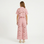 Dames tweedelige set met kanten crop top en wijde broek