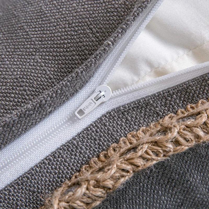 Elegante Kussensloop in Grijs en Rood – Duurzaam Polyester, Diverse Maten 30x50cm, 45x45cm, 50x50cm 5