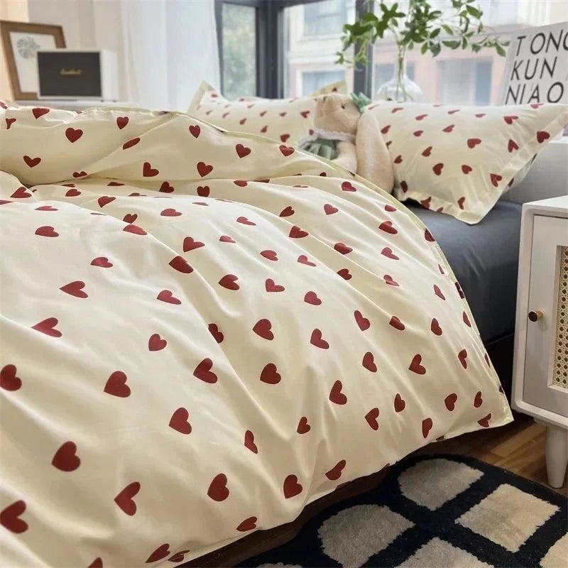 Love Heart Beddengoedset – Elegante Dekbedovertrek met Kussenslopen en Laken, Verkrijgbaar in Enkel, Dubbel en Queen Maten 3