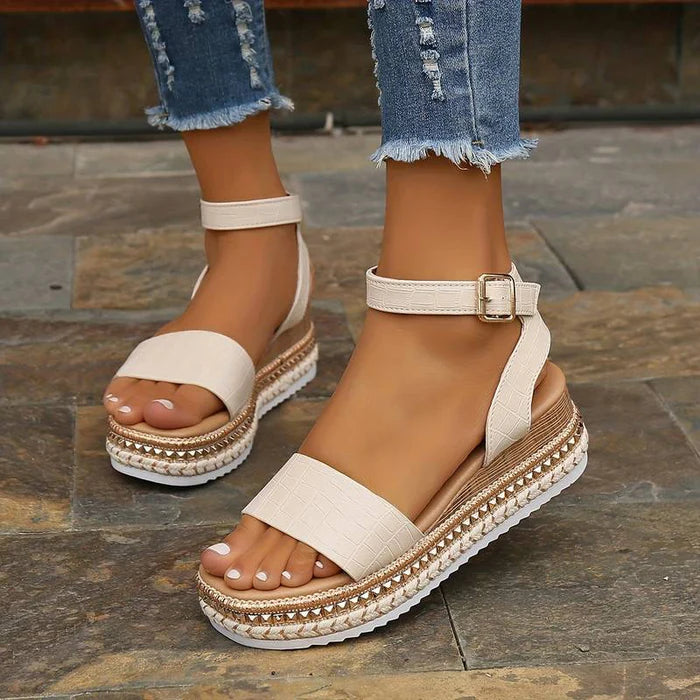 Luna | Dames Sandalen - Comfortabele Platformzool met Verstelbaar Enkelbandje Beige