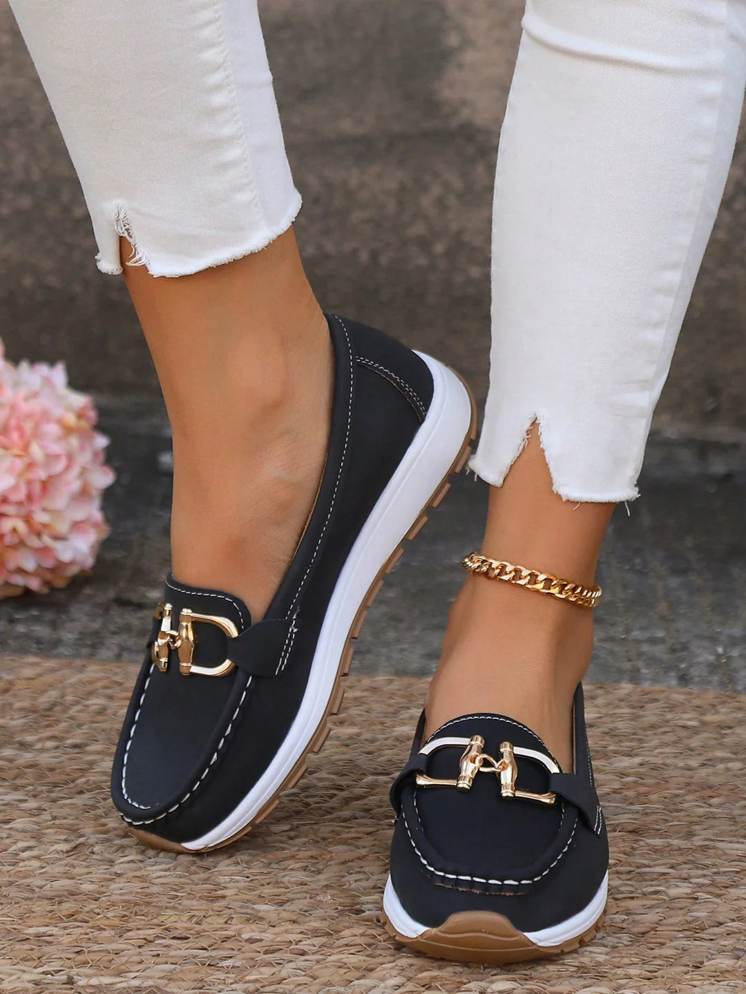 Sienna | Zwarte Loafers Dames - Elegante Slip-On met Gespdetail Zwart