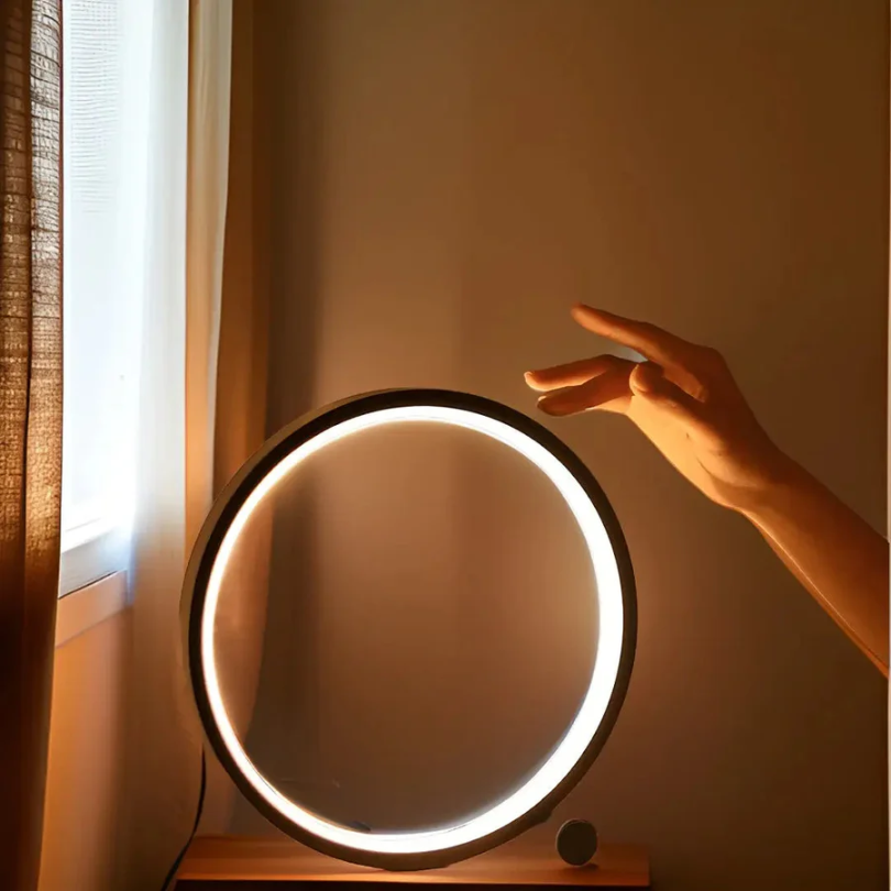 Dimbaar LED Nachtlampje – Ronde Design Tafellamp, Minimalistische Nachtkastlamp in Zwart of Wit – LumaCircle